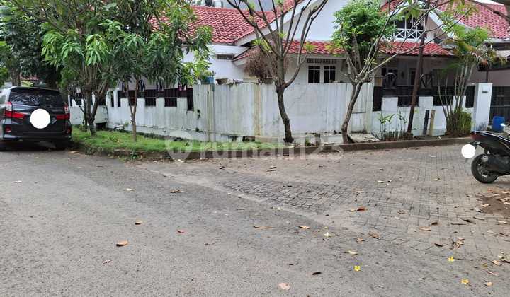 Di Jual Rumah Hoek Di Villa Melati Mas Serpong
