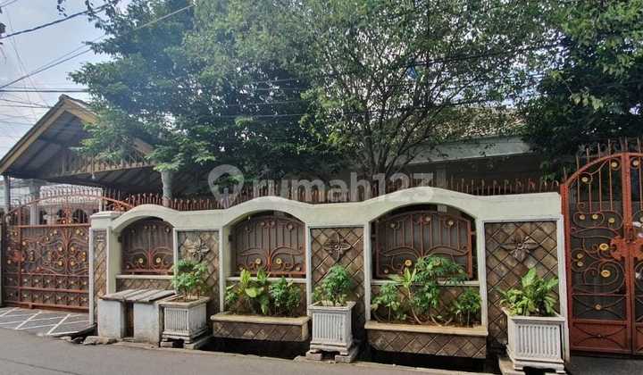 Rumah Idaman Dan Strategis Akses Mudah Dekat Tol Jatinegara & Kantor Bea Cukai – Lokasi Premium!