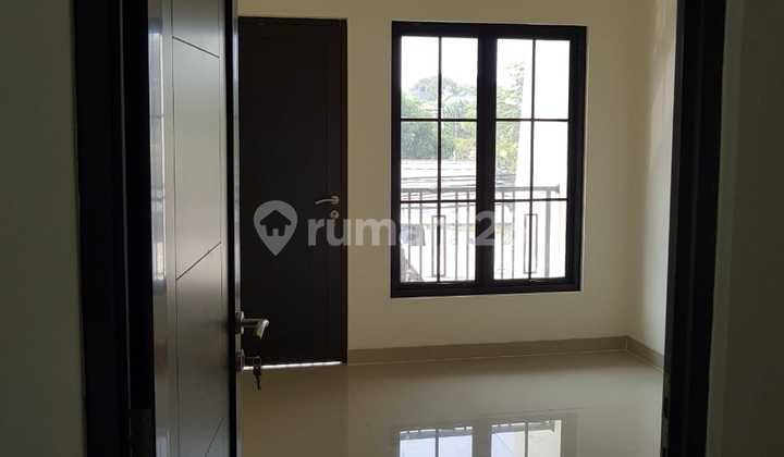 Di Jual Rumah Siap Huni 2 Lantai Lokasi Strategis Di Jalan Utama 2