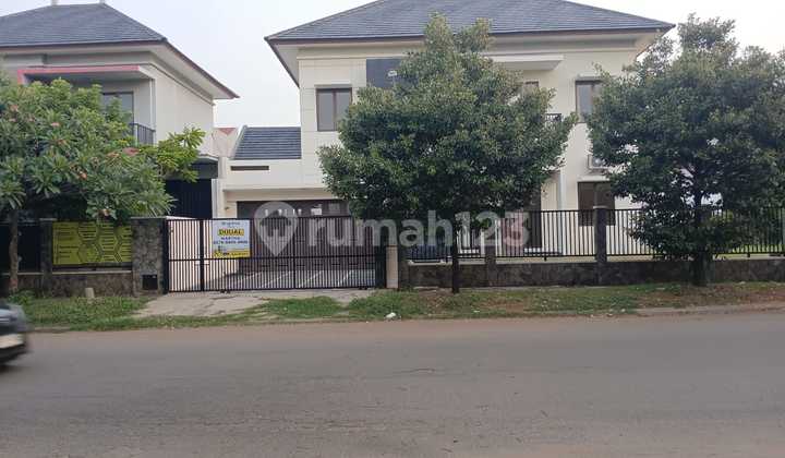 Dijual Rumah Mewah Heliconia – 4+1 Kt, Garasi & Carport Luas, Full Ac!