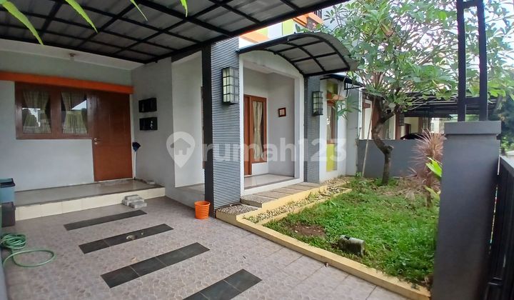Grand Wisata: Ready-to-Occupy Home, 4+1 Bedrooms, Spacious Rooms & Complete Facilities! 2