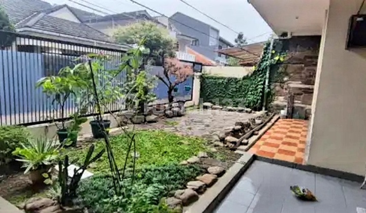 For Sale Well-Maintained Ready-to-Occupy House in Suryalaya Cijagra Buah Batu