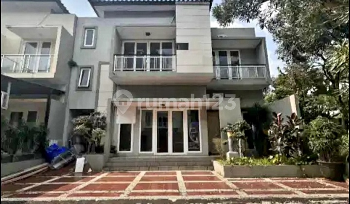 Dijual Rumah Bisa Untuk Kantor Atau Usaha Straregis Di Cigadung