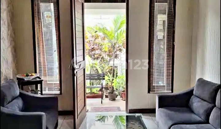 For Sale Well-Maintained Minimalist House Ready to Occupied In Batu Mas Regol Complex 2