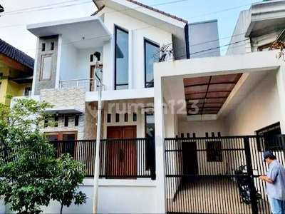 Well-Maintained Strategic Minimalist House in Sanggar Hurip Soekarno Hatta
