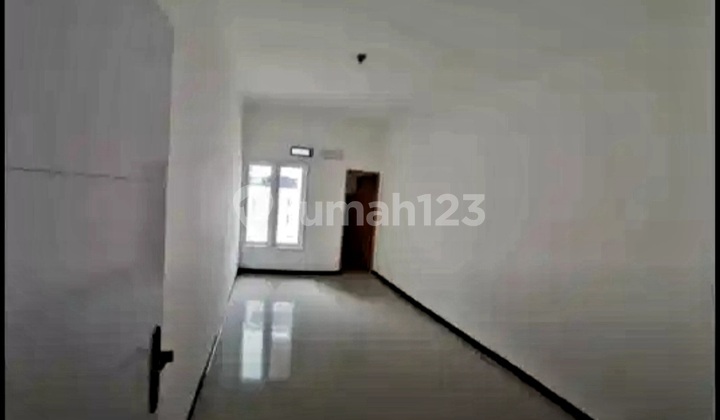 Well-Maintained House for Sale Strategically Located Near STT Telkom Bojongsoang 2