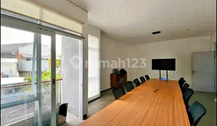 Dijual Rumah Modern Industrial Strategis di Turangga Buah Batu