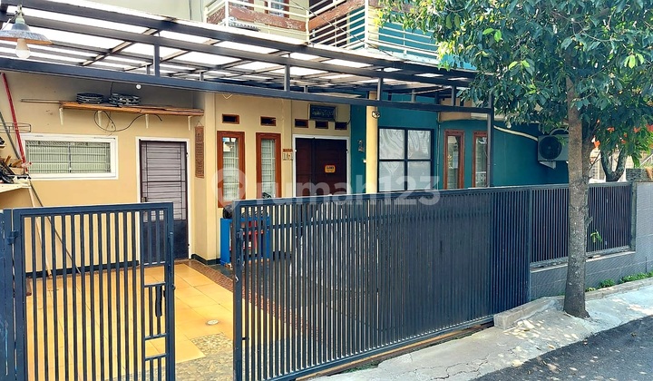For Sale Well-Maintained Minimalist Home Ready to Occupy in Riung Complex Bandung 2