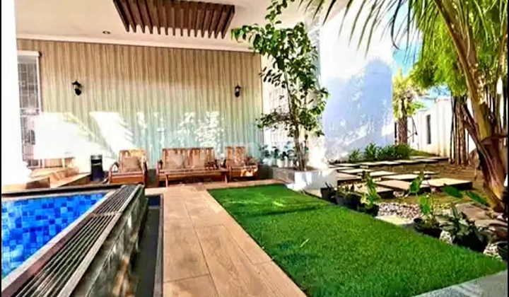 Dijual Rumah Mewah Modern Plus Kolam Renang Di Komplek Antapani