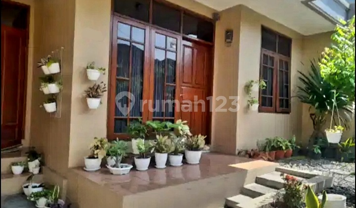 Rumah Bebas Banjir Terawat Siap Huni di Komplek Mutiara Cibaduyut Rumah Bebas Banjir Terawat Siap Huni di Komplek Mutiara Cibaduyut