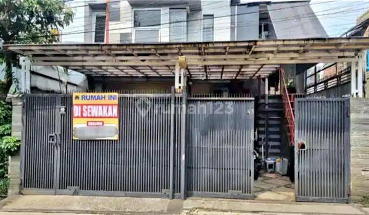 Disewakan Rumah Cocok Untuk Hunian Atau Kantor Di Sadang Serang 1