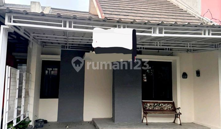 Ready-to-Occupy Minimalist House in Jingga Residence Ciwastra