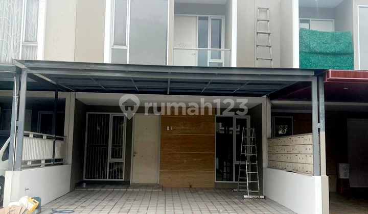 Dijual Rumah Minimalis Full Renovasi Siap Huni di Cherry Field