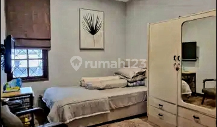 For Sale Well-Maintained House Ready to Occupy in Cisaranten Indah Arcamanik Complex 2