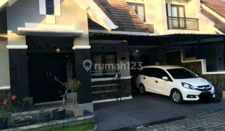GRIYA KUANTAN JOGJAKARTA 1 Setengah lantai dekat Jogja City mall 1