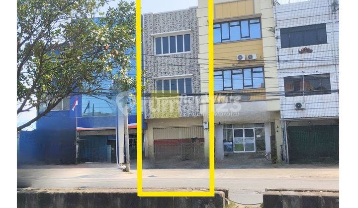 For rent: Antasari shop house, strategic location on Antasari main road, Bandar Lampung.