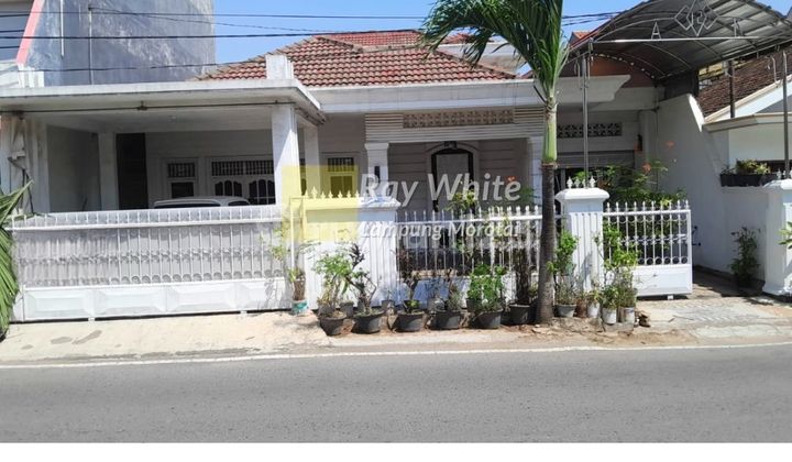 Jual Rumah Dua Lantai Way Halim