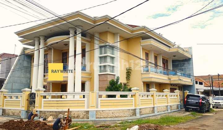 Luxury house in Way Halim for rent, 2-story house IDR 95 million per year negotiable. Luxury house in Way Halim for rent, 2-story house IDR 95 million per year negotiable.