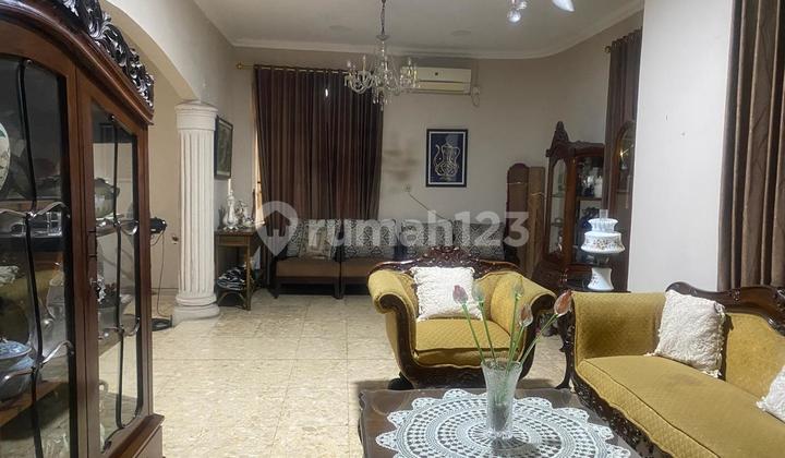 Dijual Rumah Bagus 2 Lantai di Vila Melati Mas Letak Strategis Pinggir Jalan Dijual Rumah Bagus 2 Lantai di Vila Melati Mas Letak Strategis Pinggir Jalan