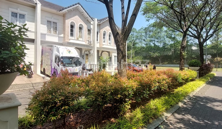 JUAL CEPAT Rumah Boulevard Vanya Park Azura BSD City 2