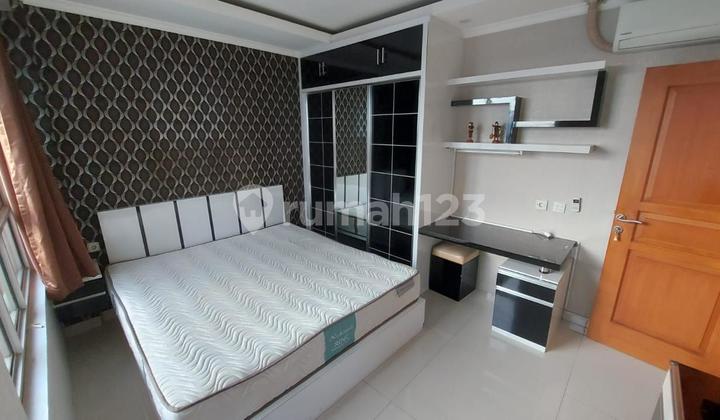 For Sale Paladian Apartment Furnished Neatly