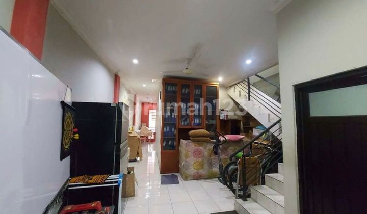 For Sale 3-Story Shophouse in Salemba, Central Jakarta 2