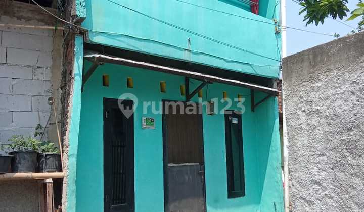 Rumah 2 Lantai Siap Huni, Harga Spesial & Lokasi Strategis