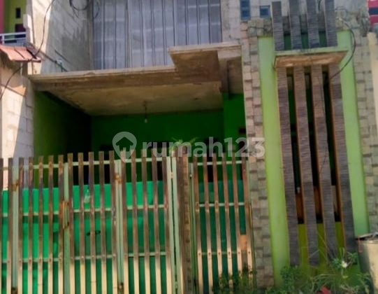 Rumah 2 Lantai 500jtan Depan Taman Di Satria Jaya Residen Kota Bekasi