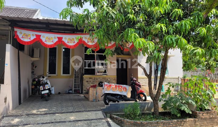 Rumah Furnish Hook One Gate System, Bekasi Kota