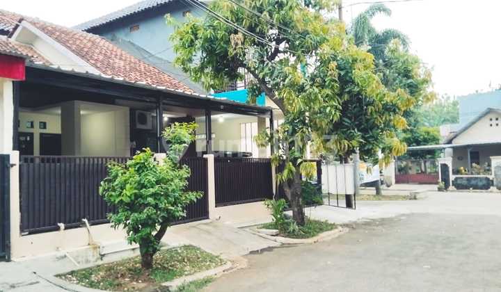 Dijual Rumah Komplek 2 Lantai Dekat Tol Jatiasih  2