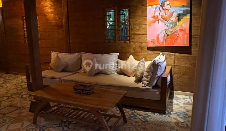 1 Bedroom Villa With Traditional Nuances. The Villa Is Designed In A Classic Joglo Style, With A High and Spacious Roof, and Simple Yet Elegant Decor. 2