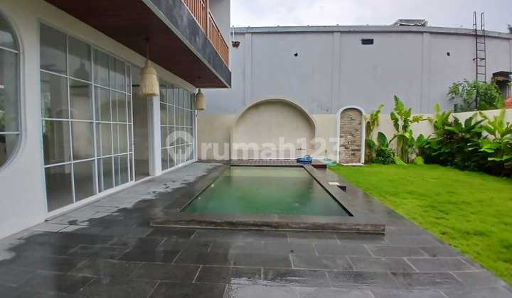 Premium 3 Bedroom Villa In Batu Mejan Canggu Just By Walk To The Beach, Perfect For A Daily Villa Or Long Term Rental