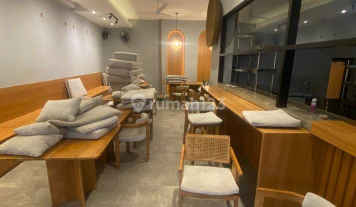 Over Contract Ex Restaurant in Petitenget Bali Valid Until October 2029 1