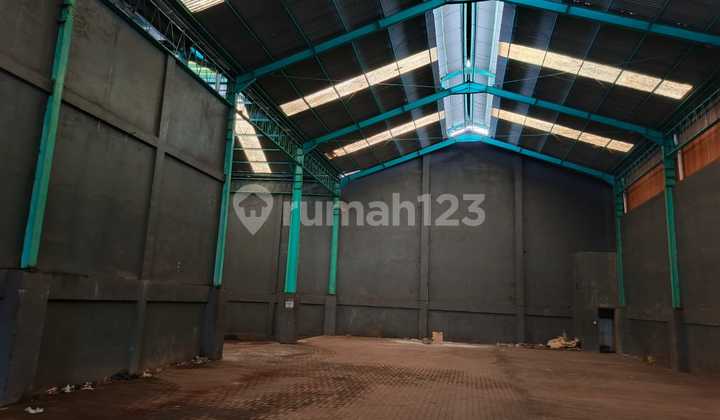 For Lease, Warehouse L 12, Former Iron Distributor with Office on Mahendradatta, Denpasar Bali. Suitable for Cargo Warehouse, Storage Warehouse, Sales Canvassing Warehouse. For Lease, Warehouse L 12, Former Iron Distributor with Office on Mahendradatta, Denpasar Bali. Suitable for Cargo Warehouse, Storage Warehouse, Sales Canvassing Warehouse.