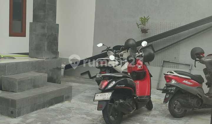 For Rent Bro, 2-Story House with 3 Bedrooms in West Denpasar, Close to Petitenget Beach For Rent Bro, 2-Story House with 3 Bedrooms in West Denpasar, Close to Petitenget Beach