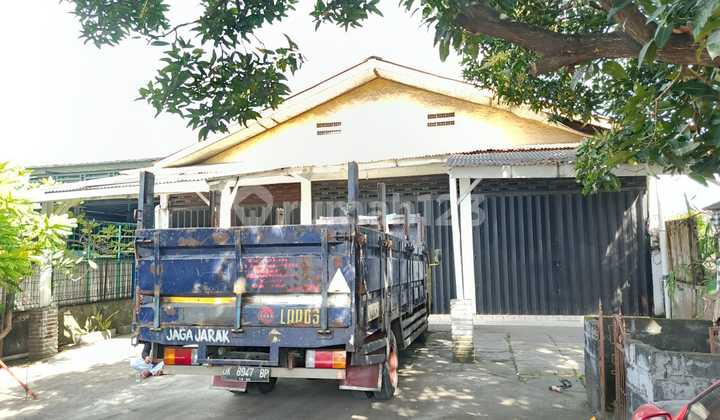 Single-Story Shop House with 5-Are Warehouse on Mahendradata Main Road, Suitable for Pet Shop, Transit Warehouse, Building Material Store, PVC Store.