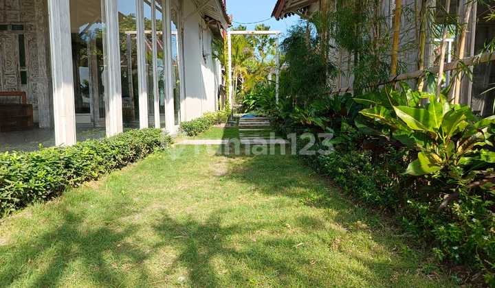 For Lease, Gorgeous 2Br Wooden Villa in Pererenan with Serenity and Peacefulness