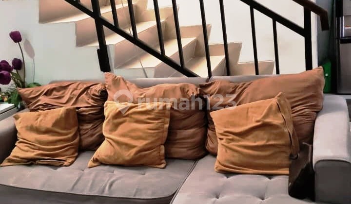 Rumah 2 Lantai Dekat Gerbang Toll, Ciputat Timur 2