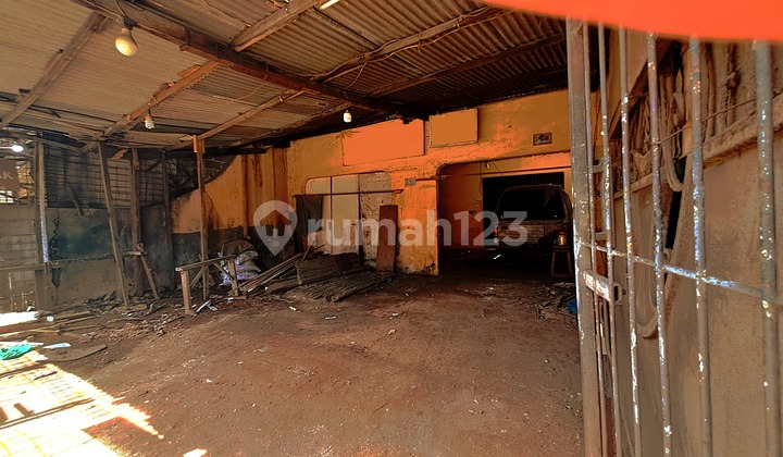 Ruang Usaha Strategis di Ciputat, Tangerang Selatan Ruang Usaha Strategis di Ciputat, Tangerang Selatan