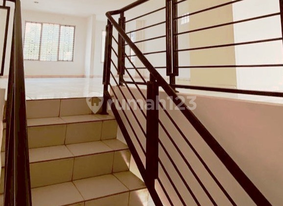 2-Story Shop House by the Main Road in Pondok Aren, South Tangerang 2