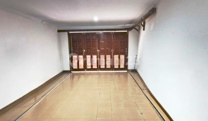 Modern 2-Story House in East Pejaten, South Jakarta 2