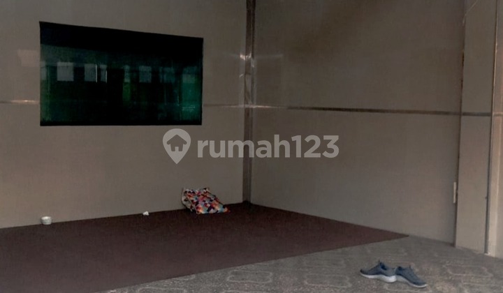 3-story Family House in East Ciputat, South Tangerang 2