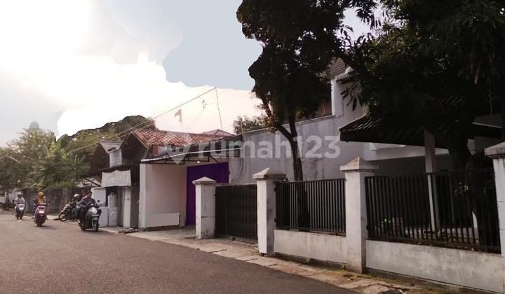 2-Story House in the Bintaro Area, South Jakarta 2