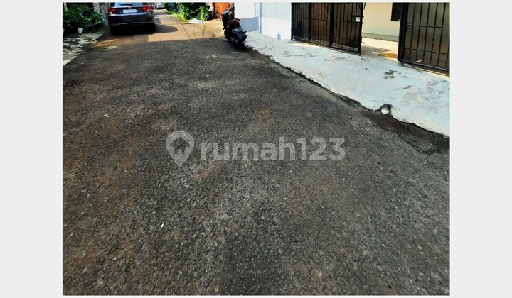 Rumah 2 Lantai Carport 1 Dekat Stasiun Sudimara, Tangsel 2
