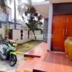 Rumah 2 lantai, Luas Tanah 240 m2 di Bintaro, Tangerang Selatan 2