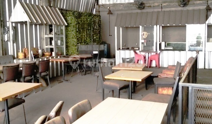 Ruang Usaha Pinggir Jalan, Furnish, Dekat Stasiun, Ciputat Timur