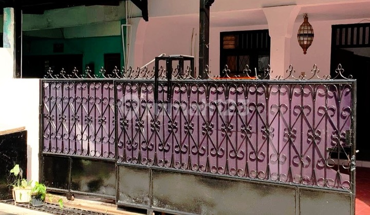 Rumah 2 Lantai 1 Carport Dekat Rs Fatmawati dan MRT Lebabukus