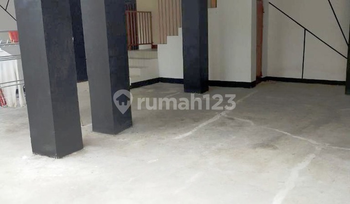 2-Story House Near Station, Suitable for Office in East Ciputat 2