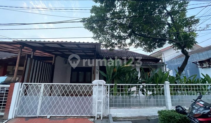 Disewakan Rumah 1 Lantai ada AC Siap Huni di Bintaro Sektor 4  2