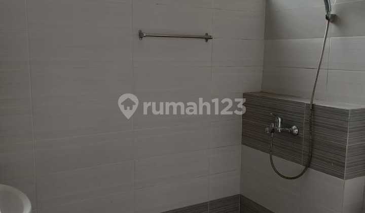 Rumah Bagus Depan Taman (7x18) BSD The Eminent, Illustria 2